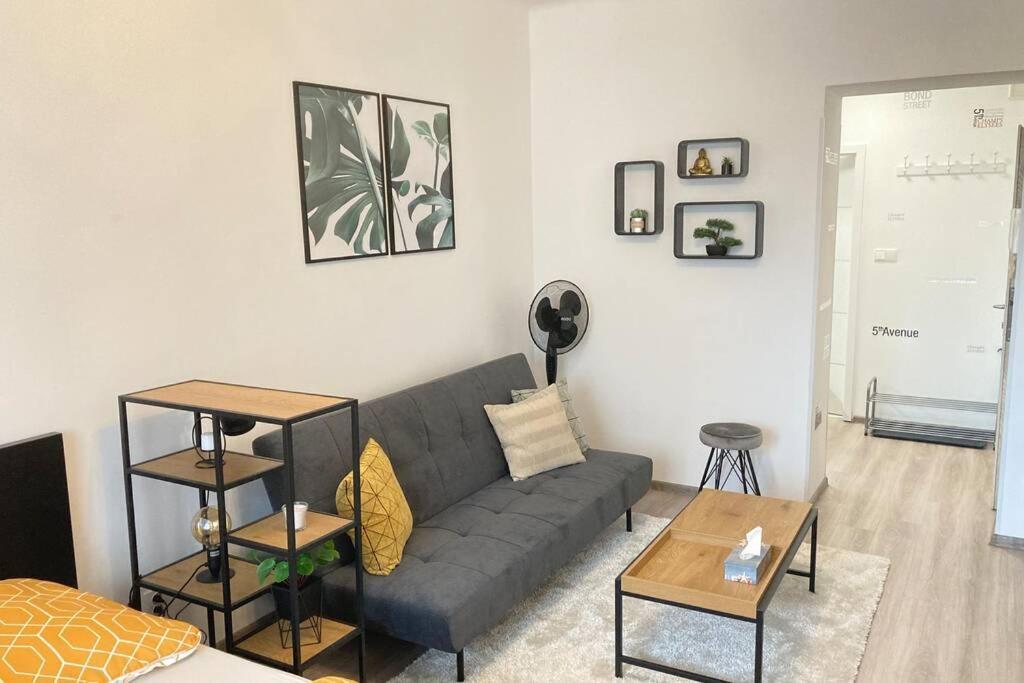 Byt Ve Vrsovicich K Pronajmuti - Cozy Apartment Vrsovice Praga Exterior foto
